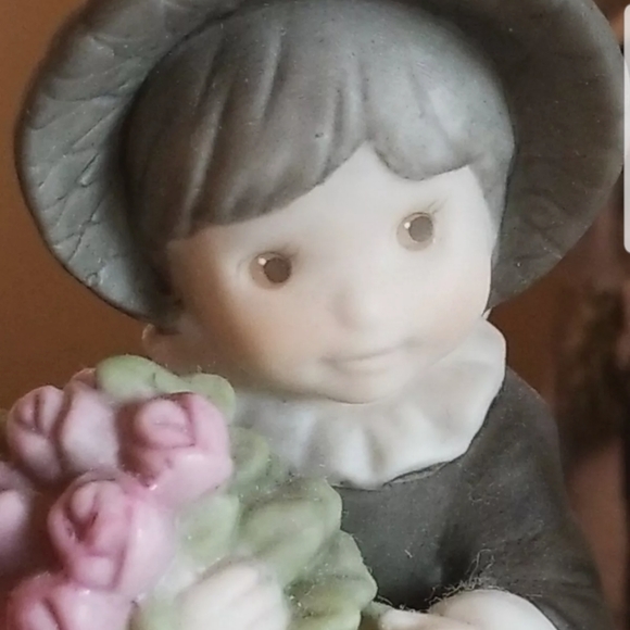 Pretty As A Picture One Of Lifes Sweetest Moments Spent Dreaming Enesco 47240 - Picture 4 of 12